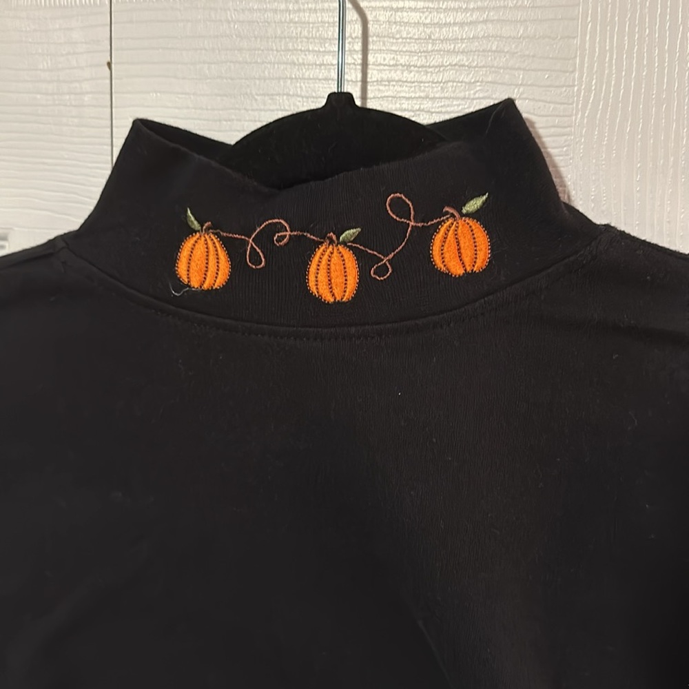 Vintage 90s black pumpkin embroidered turtleneck long sleeve top size 14/16W - Picture 6 of 7